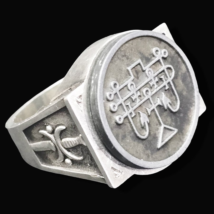 Demon Ring 63 MARQUES ANDRAS 72 Demons Lesser Key of Solomon Goetia In Silver 2.2 cm x 1.8 cm 18 Gr Art 1841 - Bricks Masons