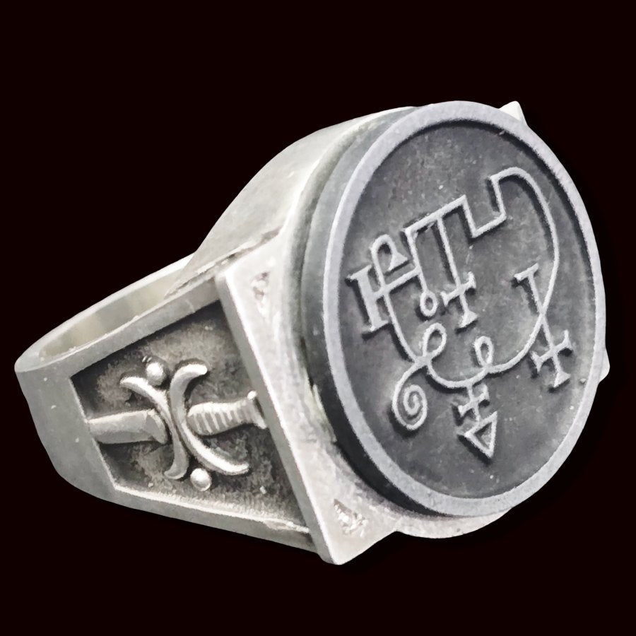 Demon Ring 65 MARQUES ANDREALPHUS 72 Demons Lesser Key of Solomon Goetia In Silver 2.2 cm x 1.8 cm 18 Gr Art 1843 - Bricks Masons