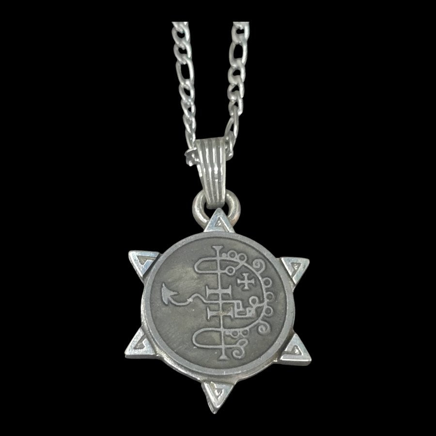 I wove the Demon 32 King Asmodai and the Secret Seal of Solomon, 72 Demons, Lesser Key of Solomon, Goetia, in Silver, 3 x 2.5 cm, 12 g, Art 1891 - Bricks Masons