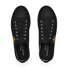 KYCH Sneaker - Low Top Sneaker Black & White Golden Emblem - Bricks Masons
