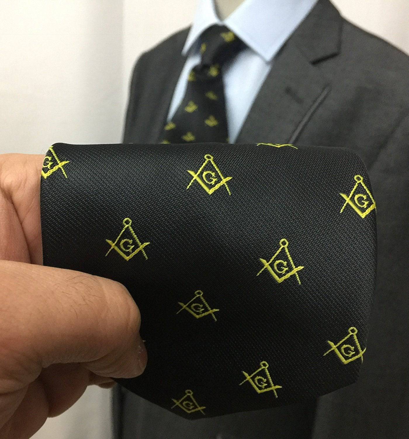 Master Mason Blue Lodge Necktie - Black & Gold Silk Square & Compass G - Bricks Masons