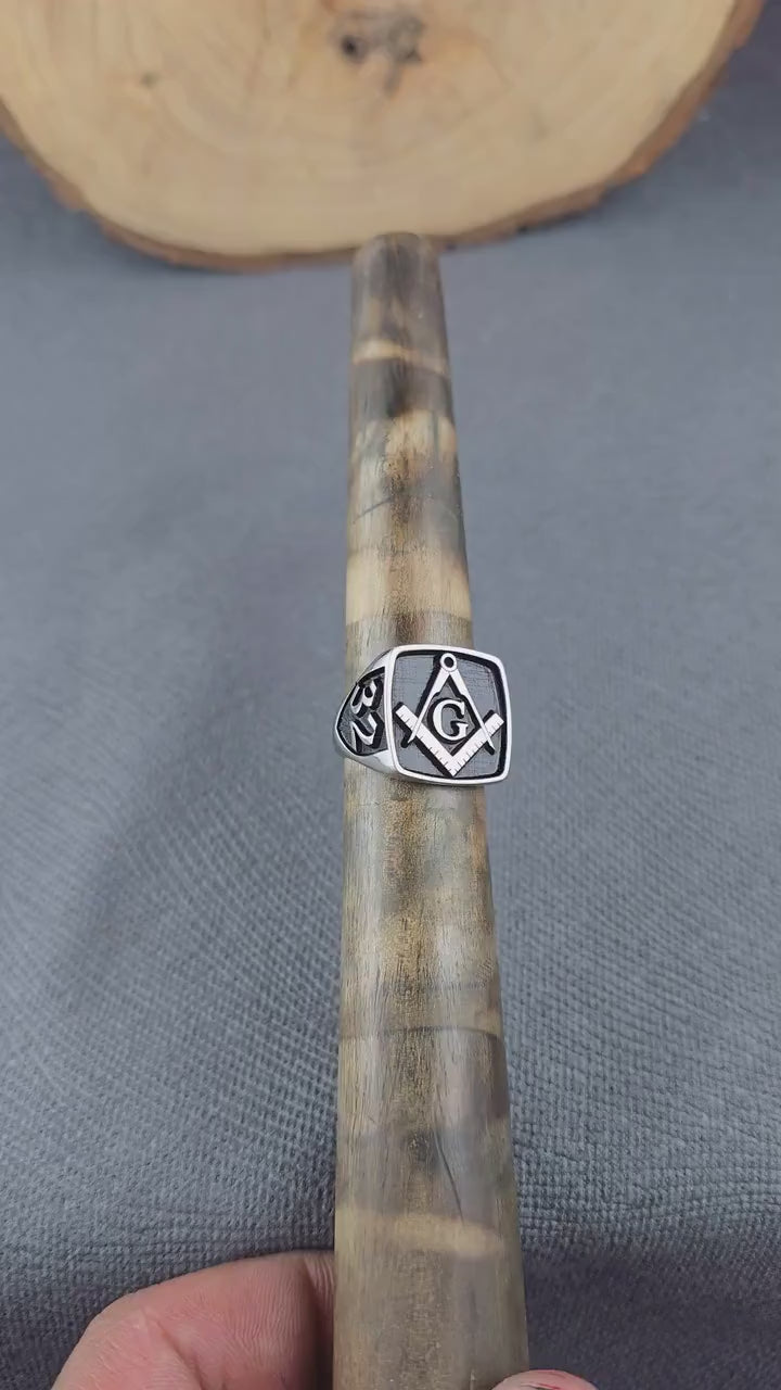Master Mason Blue Lodge Ring - Black & Silver Embossed S & C With G